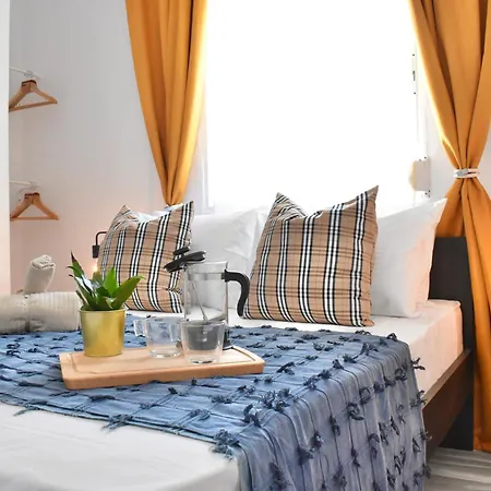 Varonos Summer Residences * Siviri