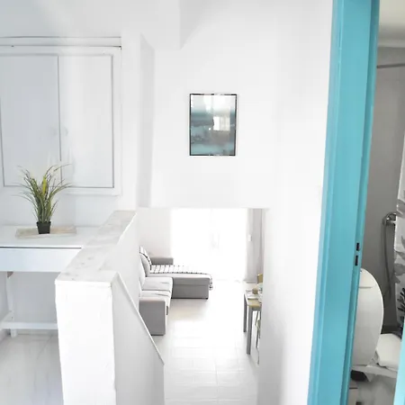 Daire Varonos Summer Residences