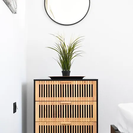 Varonos Summer Residences * سيفيري