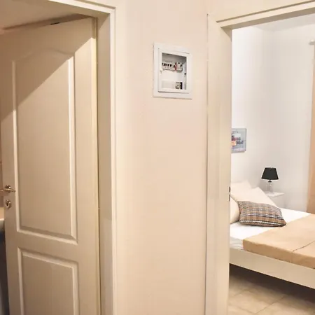 Varonos Summer Residences Apartment Siviri